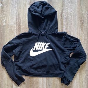 nike crop hoodie
